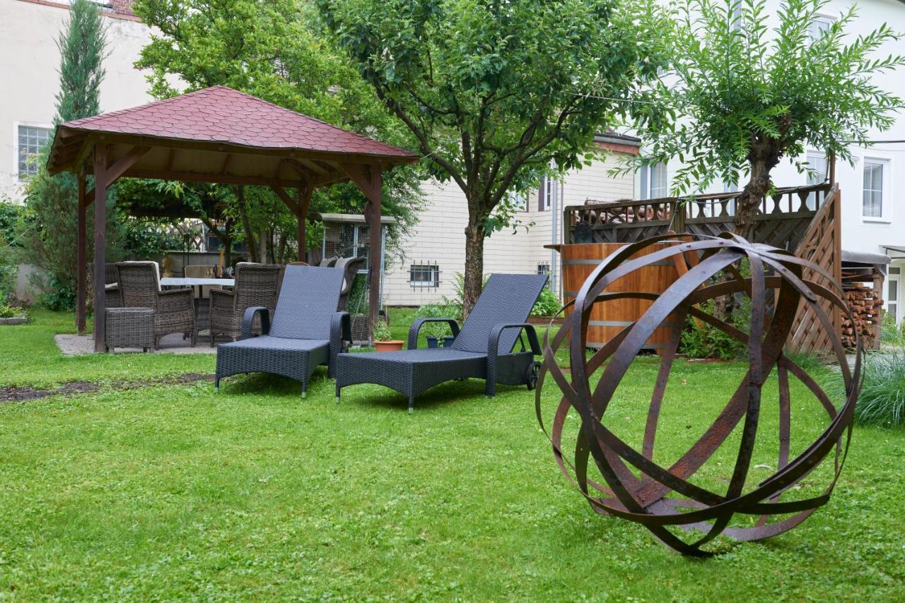 Gasthof Hametner Mit Innviertlerhof Mit Direktem Zugang Zur Therme Mediterrana Durch Unseren Garten! Bad Hall Kültér fotó