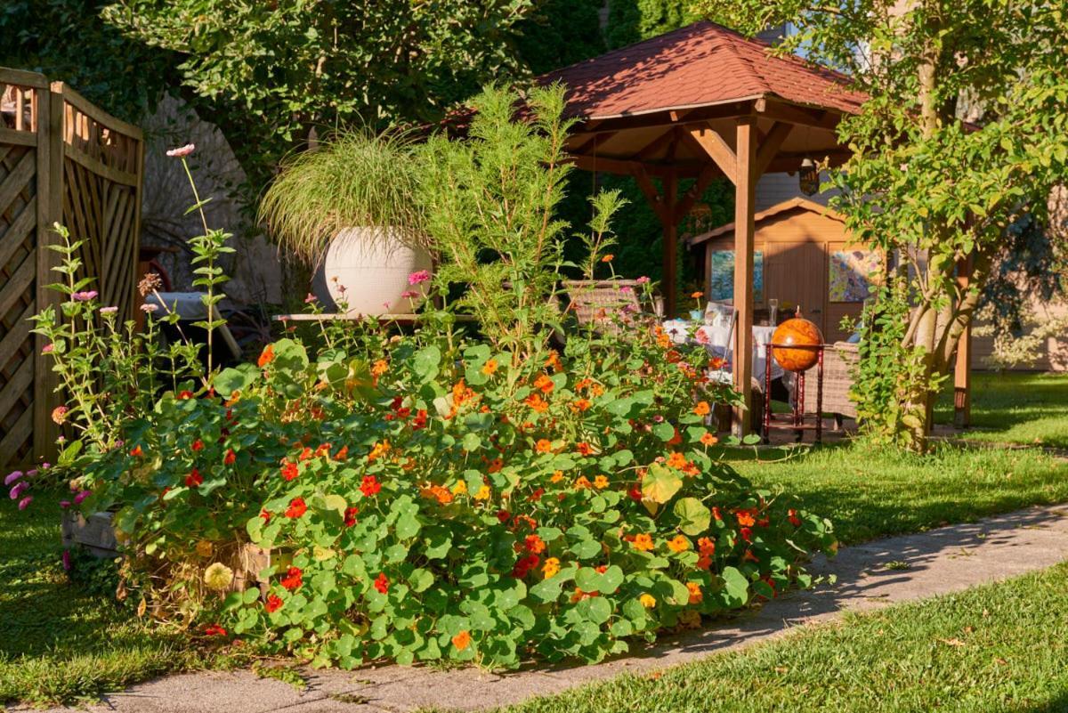 Gasthof Hametner Mit Innviertlerhof Mit Direktem Zugang Zur Therme Mediterrana Durch Unseren Garten! Bad Hall Kültér fotó